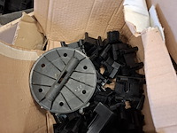 5x pallet met divers zonnepaneel montagemateriaal - afbeelding 9 van  44