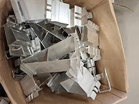 5x pallet met divers zonnepaneel montagemateriaal - afbeelding 30 van  44