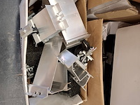 5x pallet met divers zonnepaneel montagemateriaal - afbeelding 36 van  44