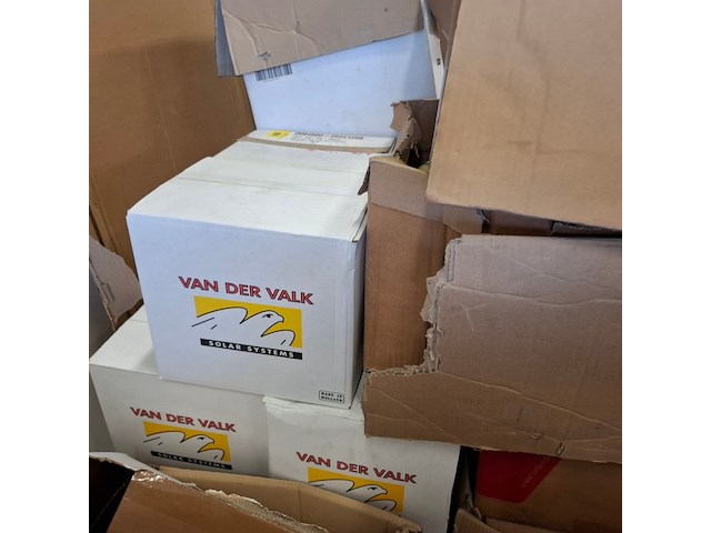 5x pallet met divers zonnepaneel montagemateriaal - afbeelding 39 van  44