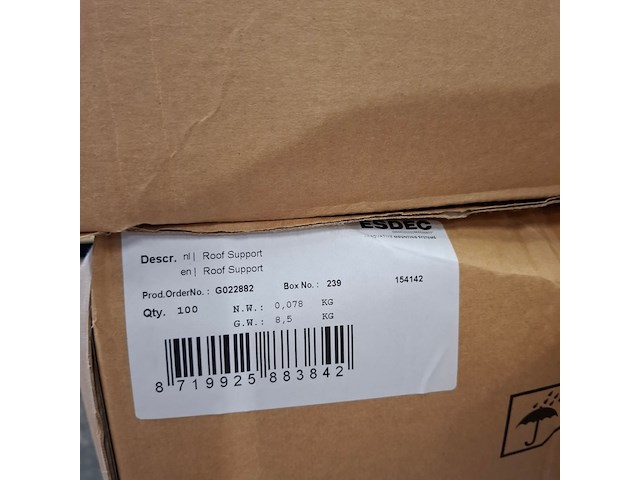 5x pallet met divers zonnepaneel montagemateriaal - afbeelding 44 van  44