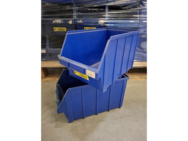 5x pallet met magazijnbakken - afbeelding 2 van  3