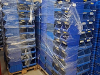 5x pallet met magazijnbakken - afbeelding 1 van  3