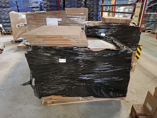 5x pallet met verzenddozen - afbeelding 1 van  6