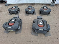 5x robotmaaier husqvarna, bouwjaar 2015/18 - afbeelding 1 van  17