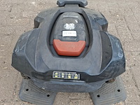 5x robotmaaier husqvarna, bouwjaar 2015/18 - afbeelding 10 van  17