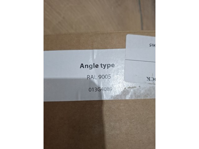 5x thermostaat voor designradiator vasco, haaks, mat zwart - afbeelding 5 van  5