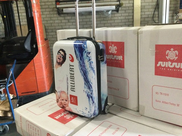 5x trolley koffers suitsuit, wit met afbeelding, bouwjaar 37 x 20 cm - afbeelding 5 van  6