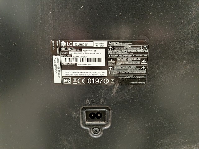 5x tv/monitor, lg, panasonic & hp - afbeelding 14 van  16