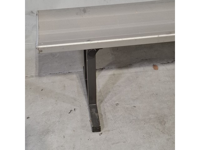 5x veldtafel en 10x bank - afbeelding 6 van  12