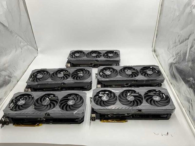 5x videokaart, asus, geforce rtx 4090 - afbeelding 2 van  24