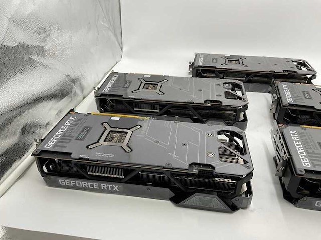 5x videokaart, asus, geforce rtx 4090 - afbeelding 4 van  24