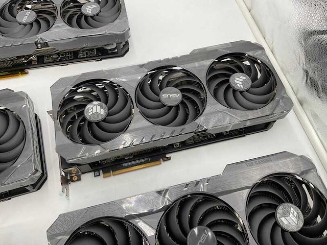 5x videokaart, asus, geforce rtx 4090 - afbeelding 10 van  24