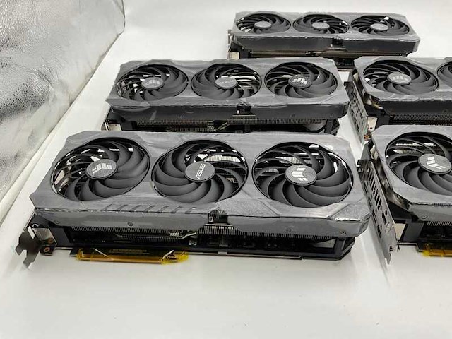 5x videokaart, asus, geforce rtx 4090 - afbeelding 18 van  24