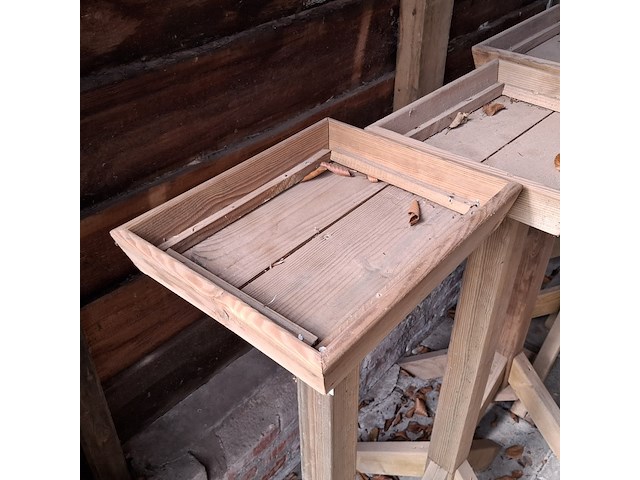 5x voederplank op standaard - afbeelding 3 van  4