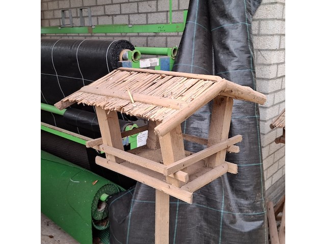 5x vogelhuis op standaard - afbeelding 3 van  5