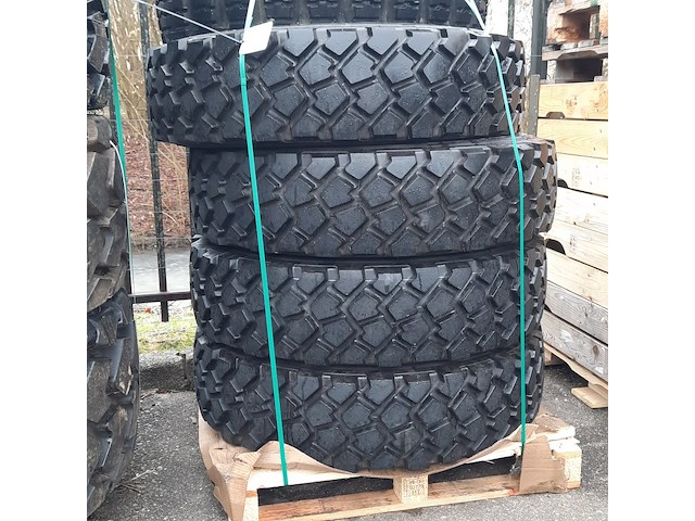 5x vrachtwagen, michelin, continental, o.a xzl - afbeelding 6 van  7