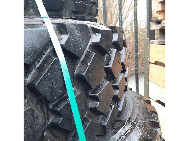 5x vrachtwagen, michelin, continental, o.a xzl - afbeelding 7 van  7