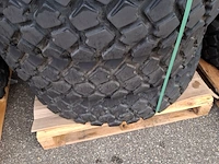 5x vrachtwagenband, michelin, o.a. x works - afbeelding 6 van  6