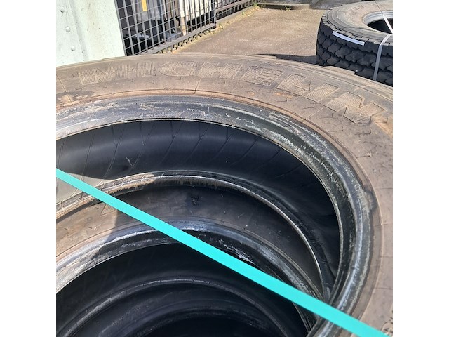 5x vrachtwagenband, michelin, o.a xzl, xzy-2 - afbeelding 2 van  7