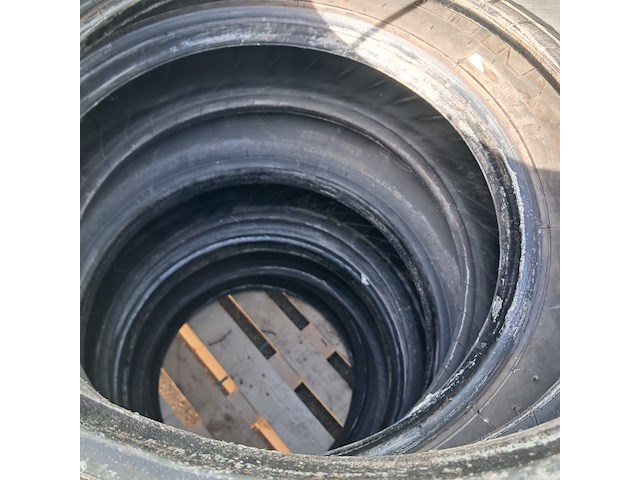 5x vrachtwagenband, michelin, o.a xzl, xzy-2 - afbeelding 4 van  7