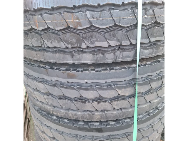 5x vrachtwagenband, michelin, xworks - afbeelding 4 van  5