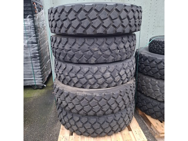 5x vrachtwagenband, michelin, xzl - afbeelding 1 van  7