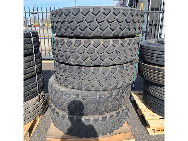 5x vrachtwagenband, michelin, xzl - afbeelding 1 van  7