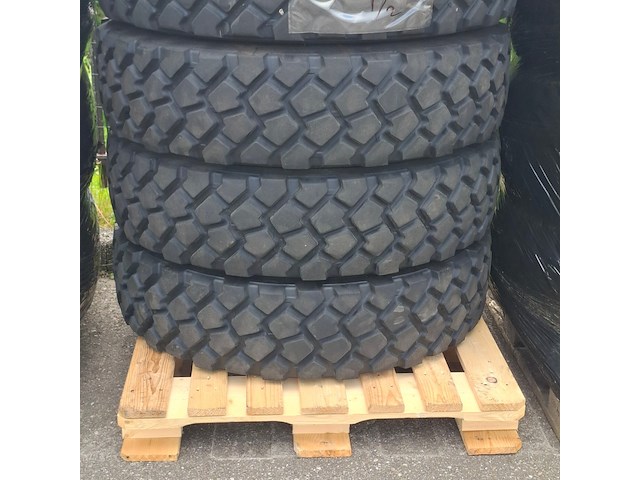 5x vrachtwagenband, michelin, xzl - afbeelding 2 van  7