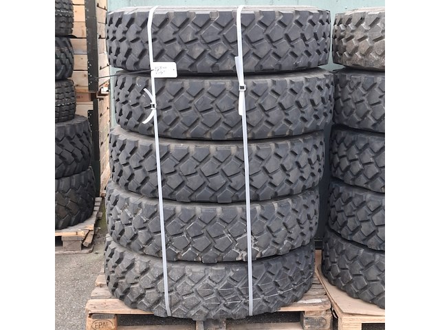 5x vrachtwagenband, michelin, xzl - afbeelding 1 van  7