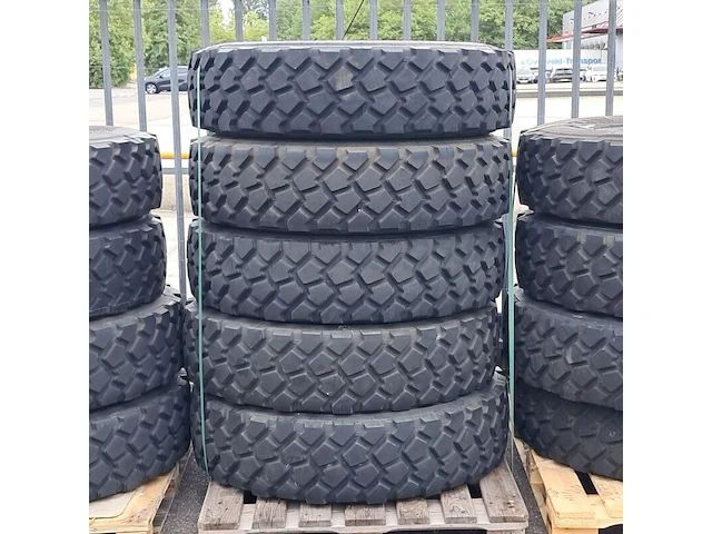 5x vrachtwagenband, michelin, xzl - afbeelding 1 van  6