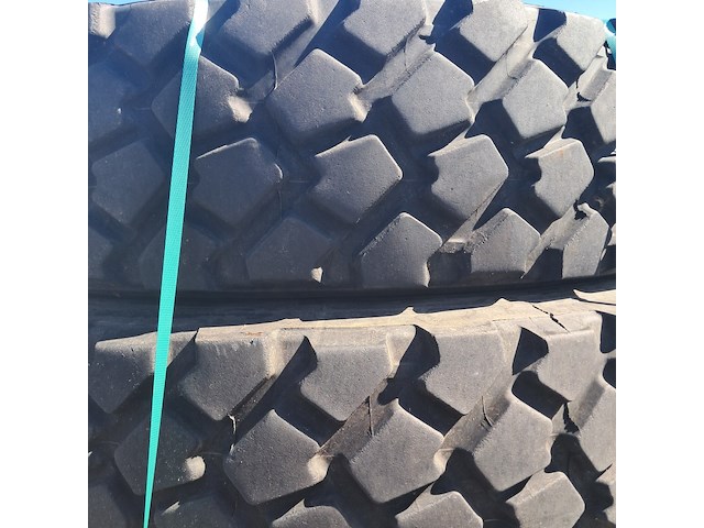 5x vrachtwagenband, michelin - afbeelding 6 van  8