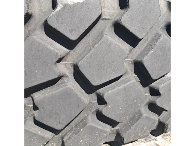 5x vrachtwagenband, michelin - afbeelding 7 van  8