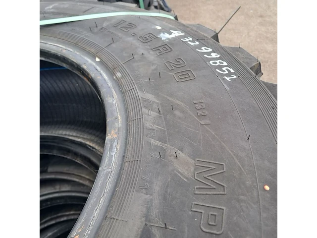 5x vrachtwagenband, o.a michelin, continental, o.a xzl - afbeelding 3 van  6