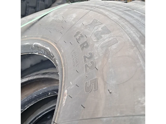 5x vrachtwagenband, o.a michelin, o.a xzl - afbeelding 3 van  7