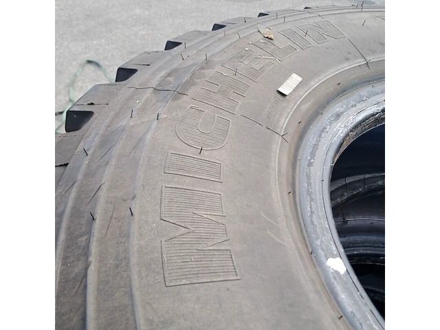 5x vrachtwagenband, o.a michelin, o.a xzl - afbeelding 2 van  6