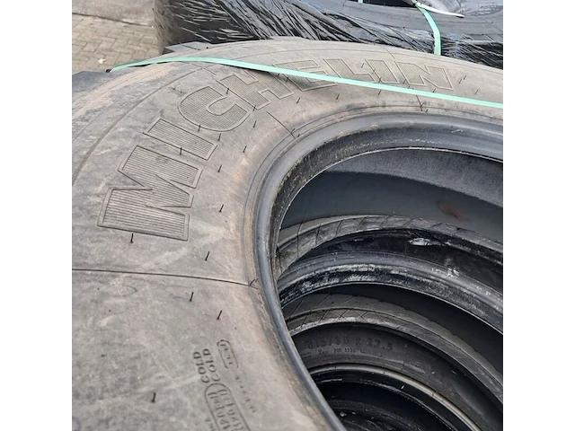 5x vrachtwagenband, o.a michelin, o.a xzl - afbeelding 2 van  6