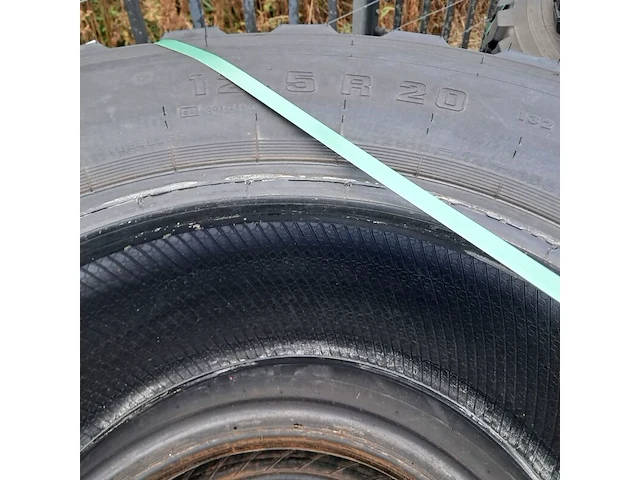 5x vrachtwagenband, o.a michelin, o.a xzl - afbeelding 3 van  6
