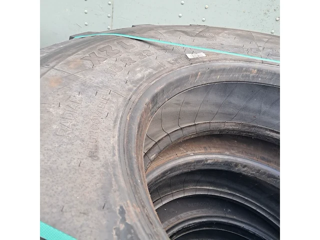 5x vrachtwagenband, o.a michelin, o.a xzl - afbeelding 3 van  6