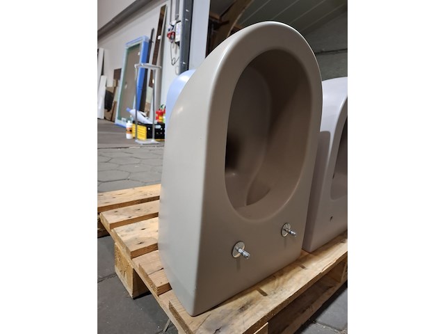 5x wandcloset o.s. catalano, diverse kleuren - afbeelding 9 van  11