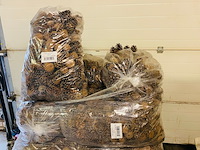 5x zak a 10 kilo dennenappels - afbeelding 1 van  7