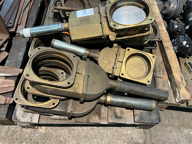 6” + 8” messing schuif afsluiters - afbeelding 2 van  5