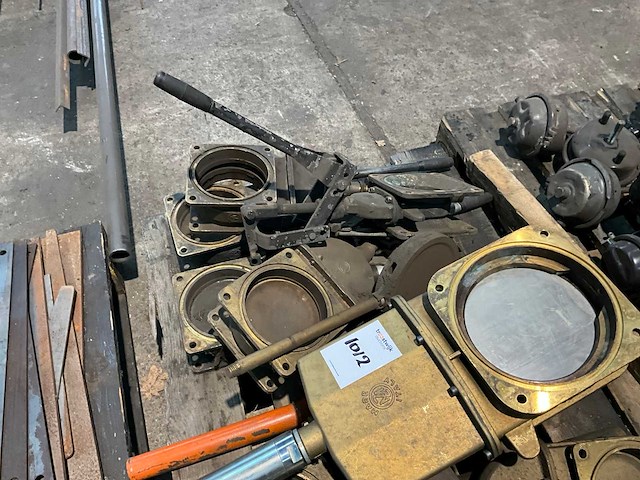 6” + 8” messing schuif afsluiters - afbeelding 4 van  5