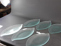 6 bladvormige glazen schalen - afbeelding 2 van  5