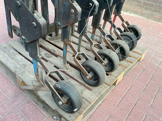 6-delige schoffelmachine – frontopbouw – hydraulisch verstelbaar - afbeelding 4 van  8