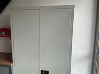 6 deuren lockerkast met 2 dossierkasten - afbeelding 8 van  20