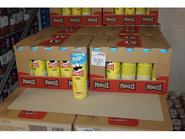 6 dozen pringles cheesy cheese. 114 bussen - afbeelding 1 van  2