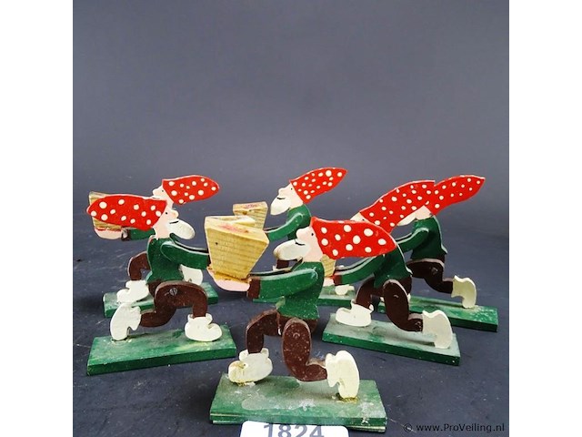 6 houten kabouters als kandelaar - afbeelding 1 van  5