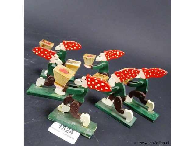 6 houten kabouters als kandelaar - afbeelding 2 van  5