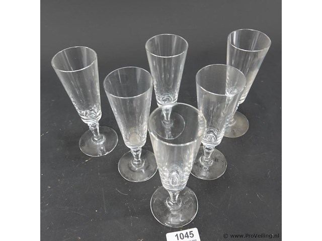 6 kristallen champagneflutes met facetgeslepen panelen - afbeelding 3 van  5